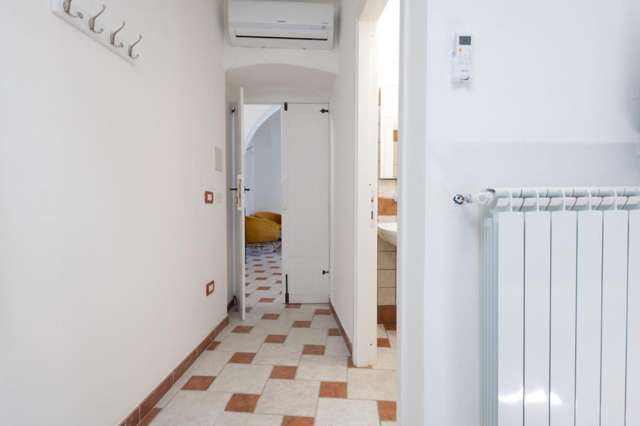 Don Pedro 53 Hotel Tresnuraghes Bagian luar foto