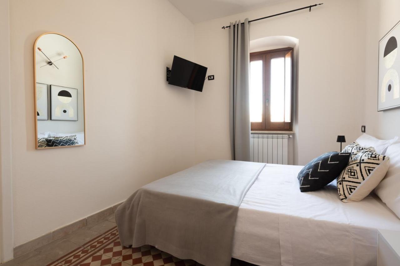 Don Pedro 53 Hotel Tresnuraghes Bagian luar foto