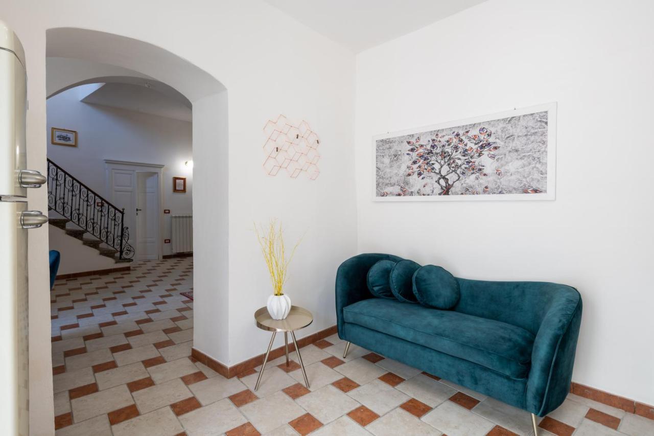 Don Pedro 53 Hotel Tresnuraghes Bagian luar foto
