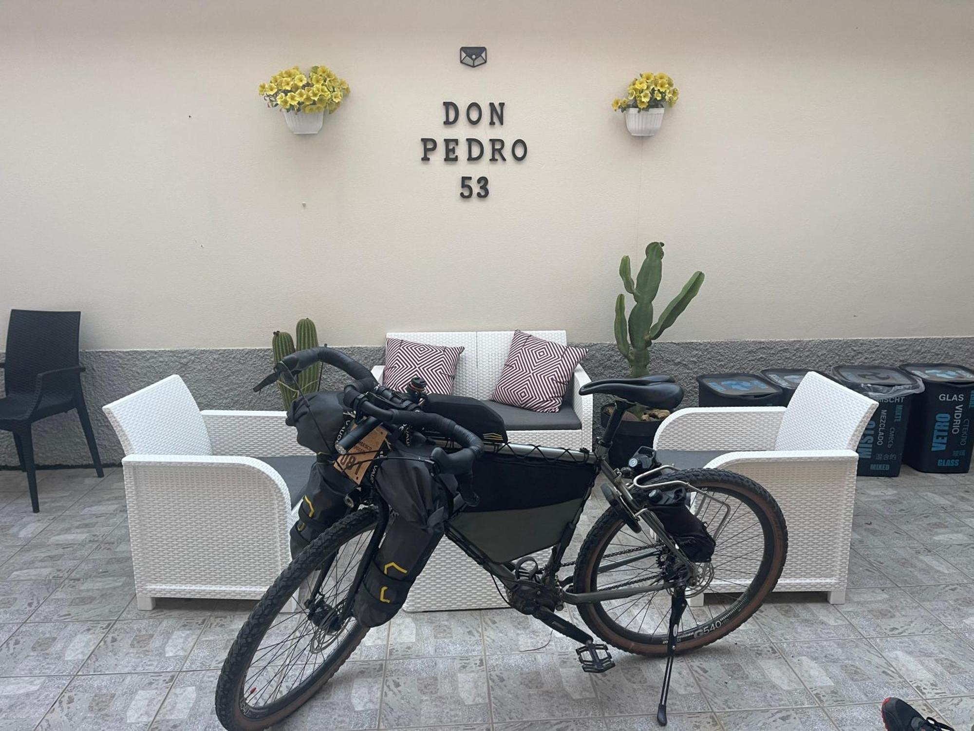 Don Pedro 53 Hotel Tresnuraghes Bagian luar foto